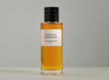 Load image into Gallery viewer, Dior Vanilla Diorama Sample