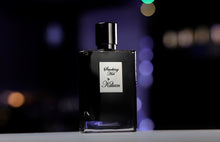 Load image into Gallery viewer, By Kilian Smoking Hot Sample