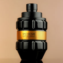Load image into Gallery viewer, Viktor Rolf Spicebomb Extreme sample