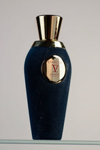 Load image into Gallery viewer, V Canto Cianuro Sample