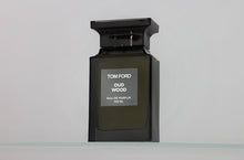 Load image into Gallery viewer, Tom Ford Oud Wood sample
